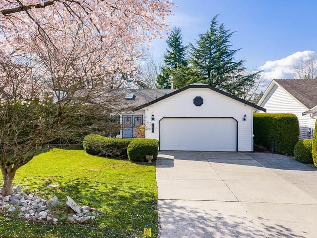 House for sale in Surrey, Cloverdale, 5935 169a Street, 263141935 | Realtylink.org