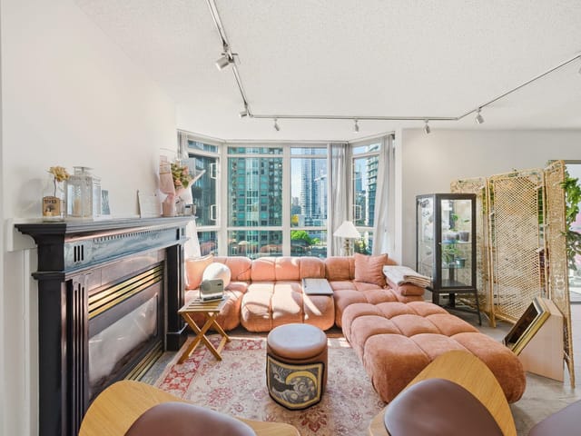 Apartment for sale in Vancouver, Vancouver West, 1705 867 Hamilton Street, 263142016 | Realtylink.org