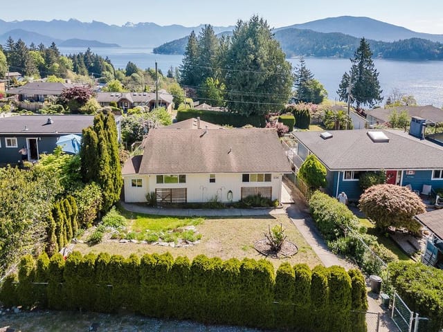 House for sale in Gibsons, Sunshine Coast, 606 Martin Road, 263142017 | Realtylink.org