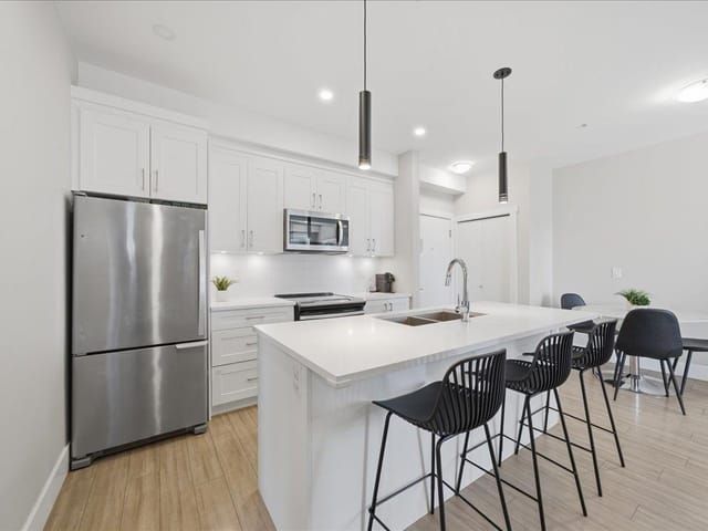 Apartment for sale in Maple Ridge, Maple Ridge, 506 22335 McIntosh Avenue, 263142042 | Realtylink.org