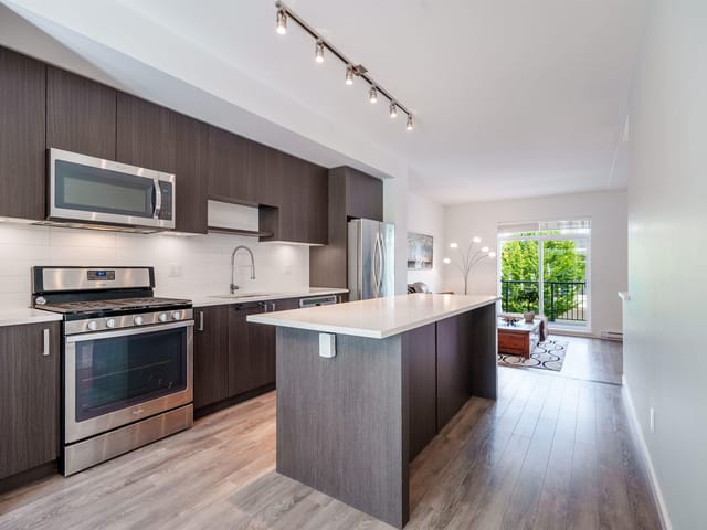 Townhouse for sale in Surrey, South Surrey White Rock, 30 15268 28 Avenue, 263142057 | Realtylink.org