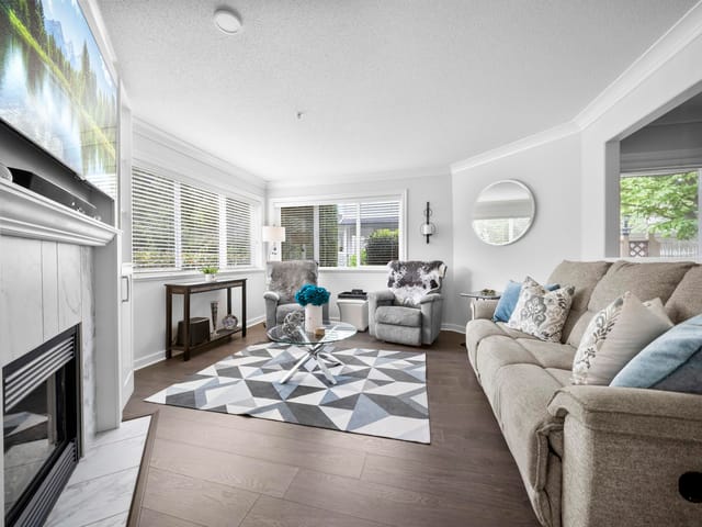 Apartment for sale in Surrey, South Surrey White Rock, 104 15342 20 Avenue, 263142106 | Realtylink.org