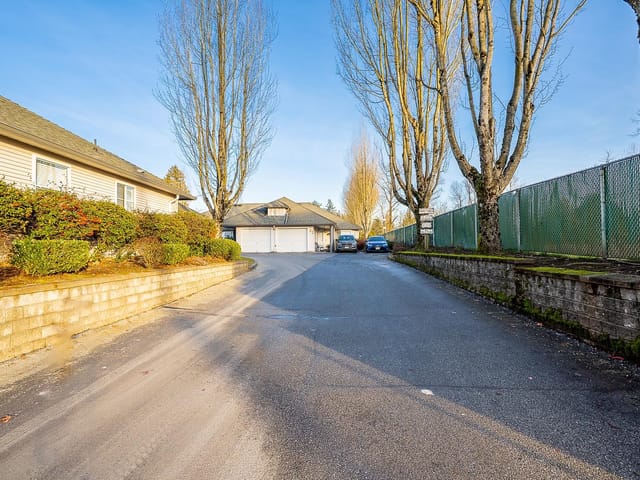 Townhouse for sale in Surrey, Surrey, 1 9088 Holt Road, 263142182 | Realtylink.org