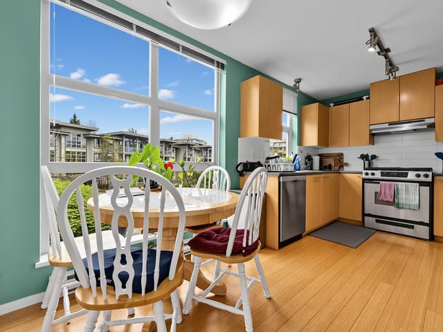 Apartment for sale in Burnaby, Burnaby North, 403 9339 University Crescent, 263142277 | Realtylink.org