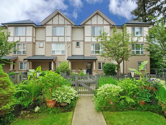 Townhouse for sale in Langley, Langley, 106 7848 209 Street, 263142396 | Realtylink.org