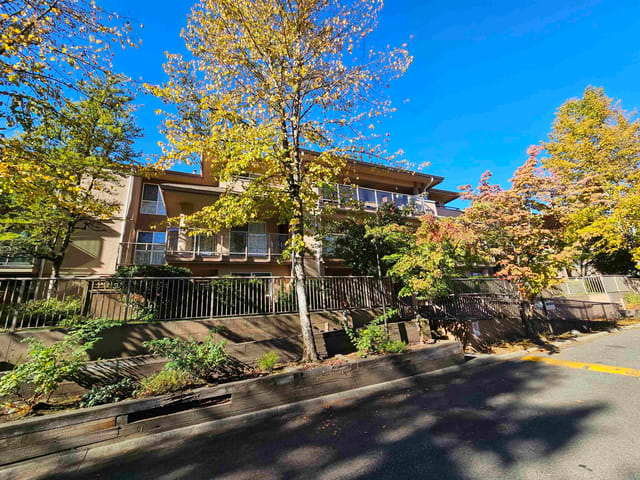 Apartment for sale in Surrey, North Surrey, 302 14980 101a Avenue, 263142449 | Realtylink.org