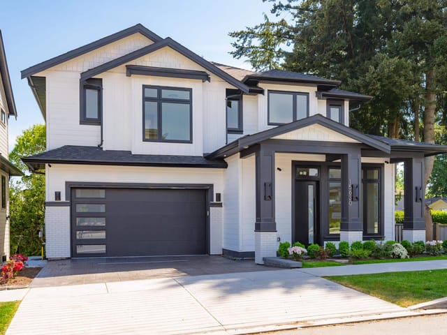 House for sale in Surrey, South Surrey White Rock, 15630 23a Avenue, 263142451 | Realtylink.org
