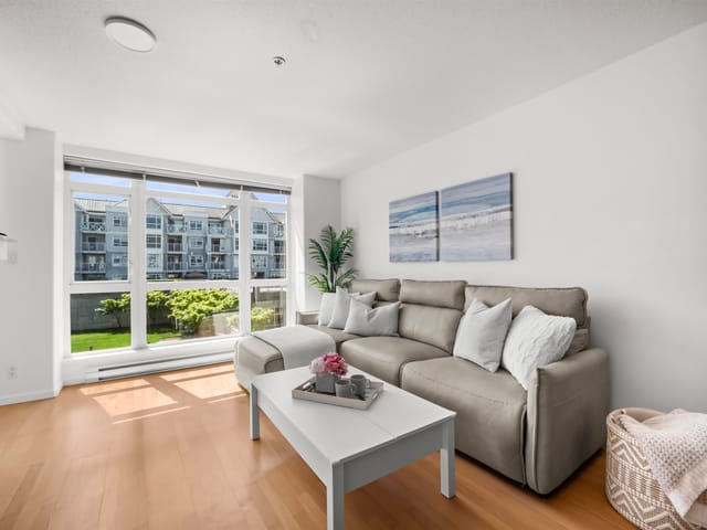 Apartment for sale in Port Moody, Port Moody, 302 3142 St Johns Street, 263142468 | Realtylink.org