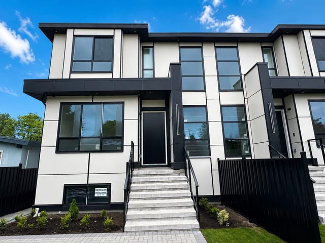 1/2 Duplex for sale in Burnaby, Burnaby South, 1 6037 Service Street, 263142583 | Realtylink.org