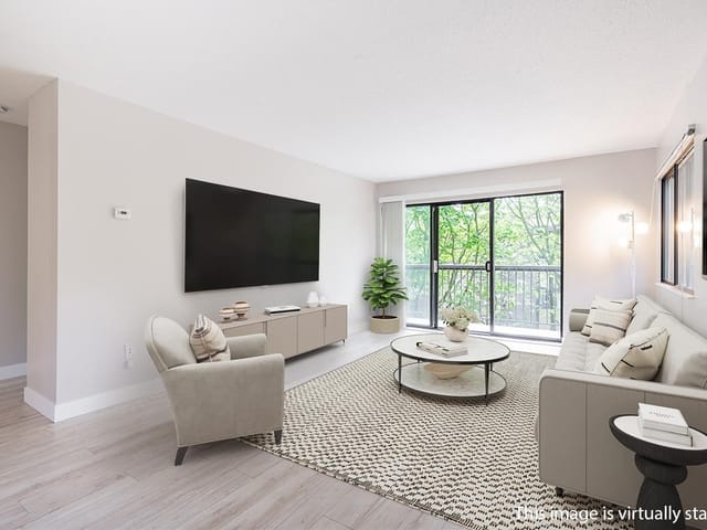 Apartment for sale in White Rock, South Surrey White Rock, 206 15020 North Bluff Road, 263142632 | Realtylink.org