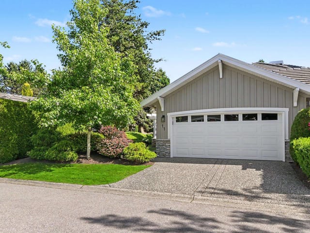 Townhouse for sale in Surrey, South Surrey White Rock, 11 18088 8 Avenue, 263142656 | Realtylink.org