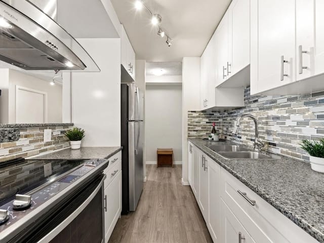 Apartment for sale in Burnaby, Burnaby South, 1202 6759 Willingdon Avenue, 263142754 | Realtylink.org