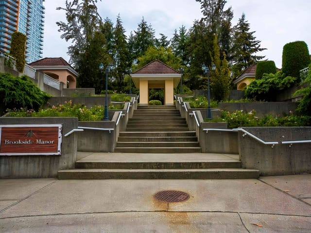 Apartment for sale in Coquitlam, Coquitlam, 203 515 Whiting Way, 263142819 | Realtylink.org