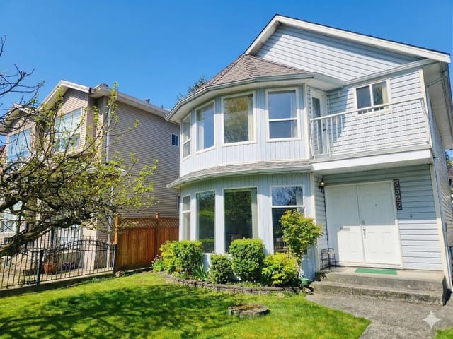 House for sale in Vancouver, Vancouver East, 3523 Napier Street, 263142844 | Realtylink.org