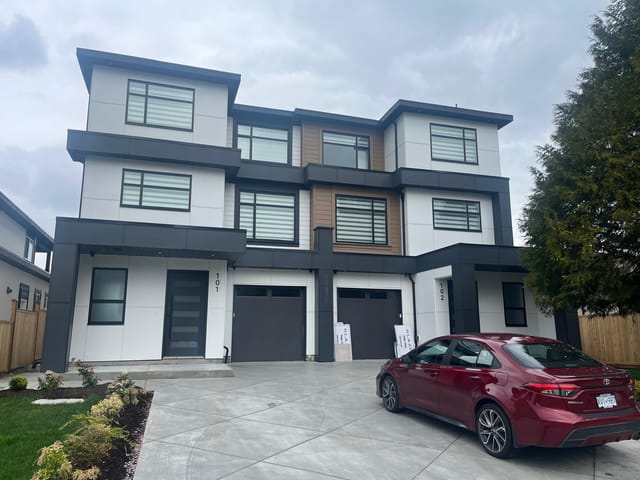 1/2 Duplex for sale in Surrey, Surrey, 102 15371 94 Avenue, 263142869 | Realtylink.org