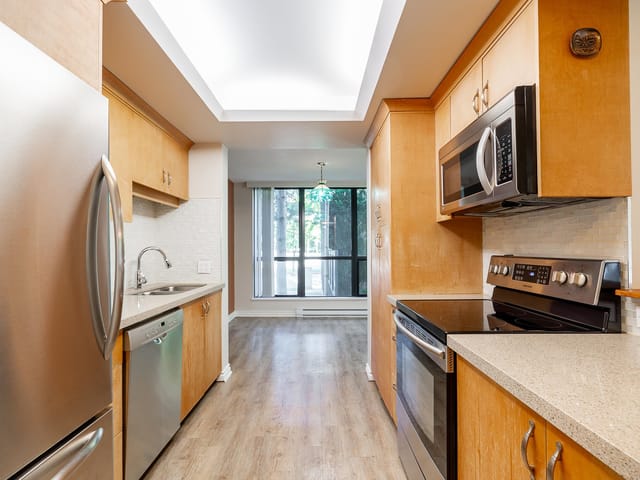 Apartment for sale in Surrey, North Surrey, 202 10899 University Drive, 263142884 | Realtylink.org