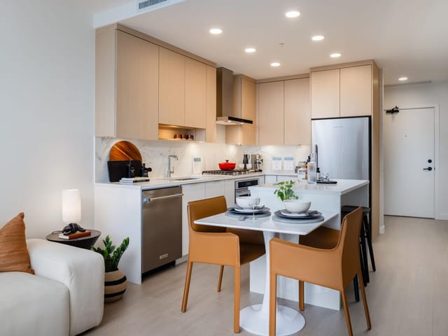 Apartment for sale in Coquitlam, Coquitlam, 1805 699 Whiting Way, 263142937 | Realtylink.org