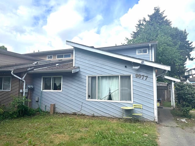 1/2 Duplex for sale in Surrey, Surrey, 9077 135a Street, 263143161 | Realtylink.org