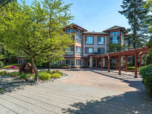 Apartment for sale in Surrey, South Surrey White Rock, 106 15342 20 Avenue, 263143330 | Realtylink.org
