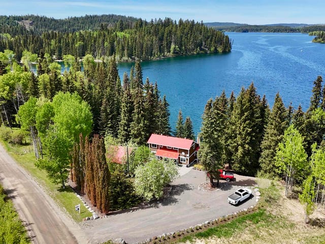 House for sale in Bridge Lake, 100 Mile House, 8187 Cottonwood Bay Road, 263143419 | Realtylink.org