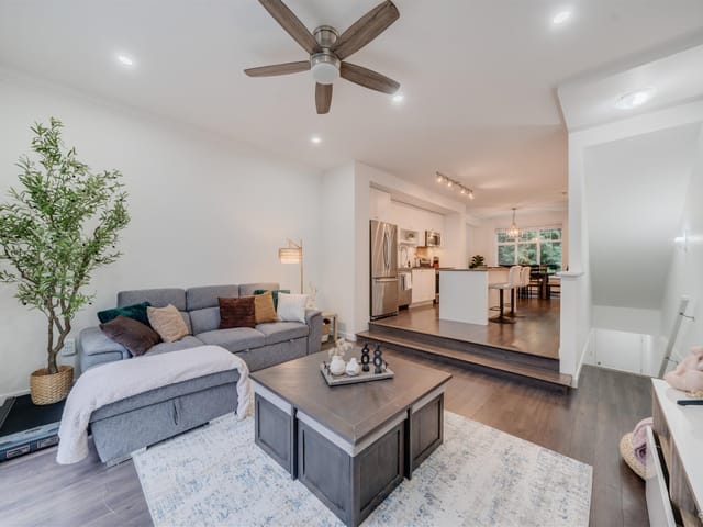Townhouse for sale in Surrey, Surrey, 111 8168 136a Street, 263143444 | Realtylink.org
