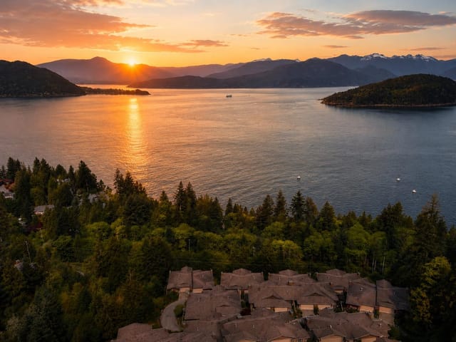 Townhouse for sale in West Vancouver, West Vancouver, 8725 Seascape Drive, 263143518 | Realtylink.org