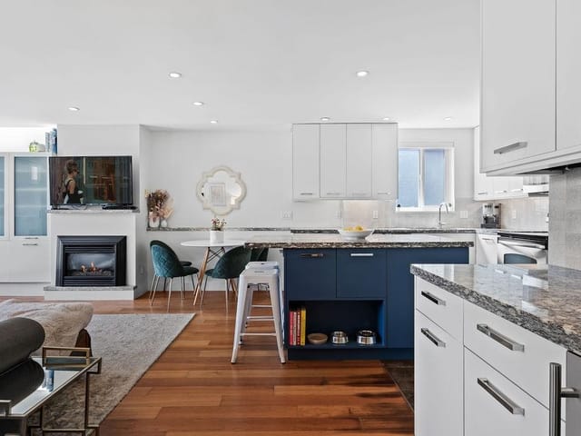 Apartment for sale in Vancouver, Vancouver West, 104 1512 Yew Street, 263143538 | Realtylink.org