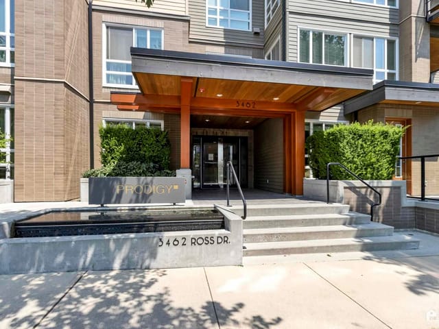 Apartment for sale in Vancouver, Vancouver West, 107 3462 Ross Drive, 263143618 | Realtylink.org