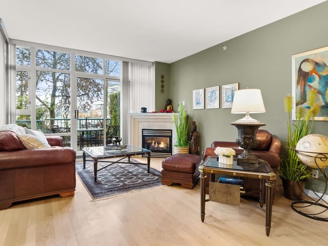 Townhouse for sale in Vancouver, Vancouver West, 1053 Marinaside Crescent, 263143683 | Realtylink.org