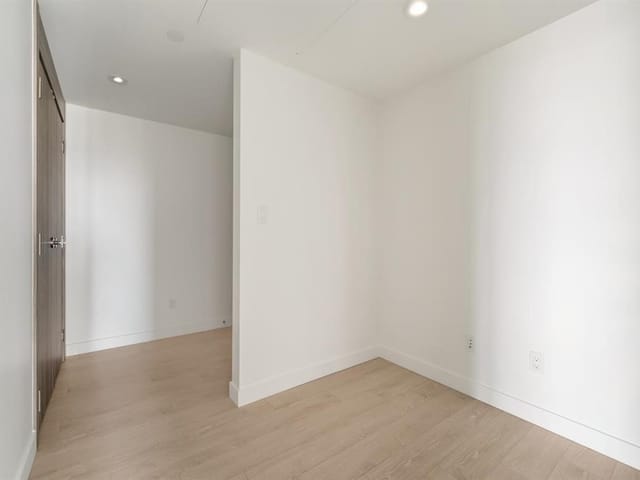 Apartment for rent in Surrey, North Surrey, 2507-9887 Whalley Boulevard, 263143756 | Realtylink.org