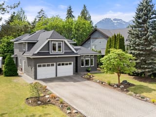 House for sale in Squamish, Squamish, 1070 Glacier View Drive, 263143801 | Realtylink.org