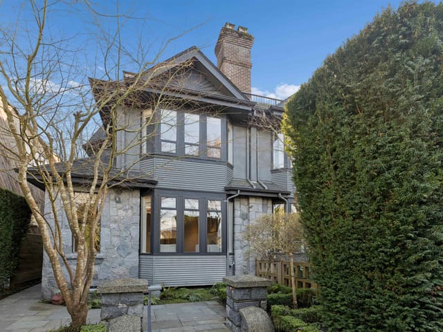 1/2 Duplex for sale in Vancouver, Vancouver West, 2518 Point Grey Road, 263143816 | Realtylink.org