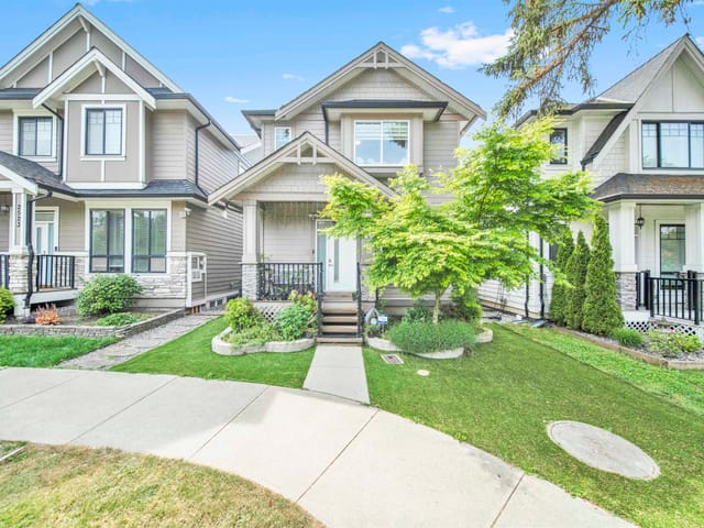 House for sale in Surrey, South Surrey White Rock, 2525 168 Street, 263143824 | Realtylink.org