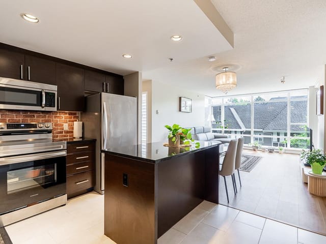 Apartment for sale in Coquitlam, Coquitlam, 304 575 Delestre Avenue, 263143858 | Realtylink.org