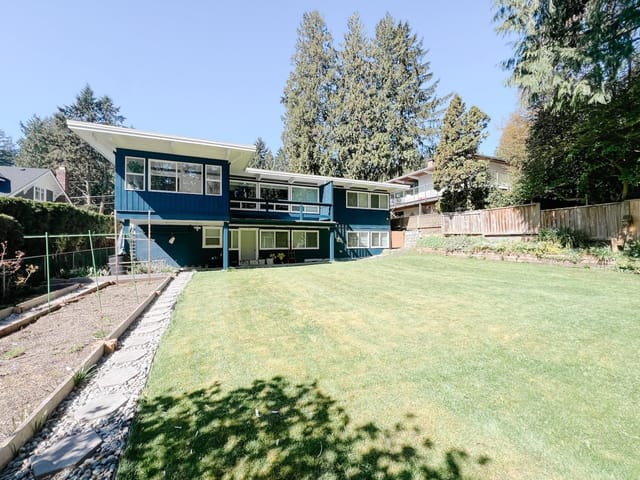 House for rent in North Vancouver, North Vancouver, 3190 Royal Avenue, 263143865 | Realtylink.org