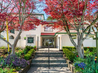 Apartment for sale in White Rock, South Surrey White Rock, 105 1447 Best Street, 263143875 | Realtylink.org