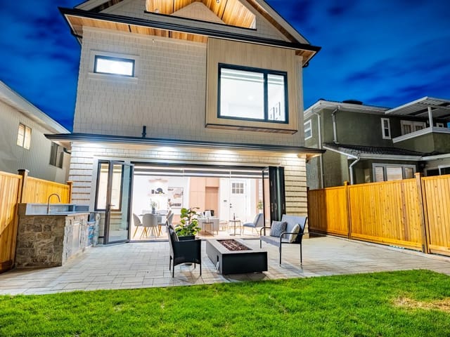 1/2 Duplex for sale in Vancouver, Vancouver East, 2 5355 Inverness Street, 263143913 | Realtylink.org
