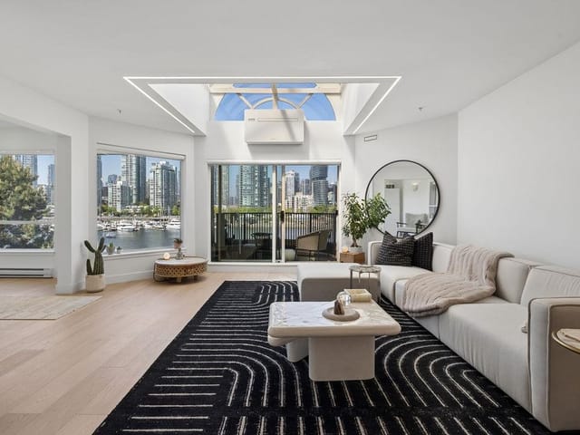 Apartment for sale in Vancouver, Vancouver West, PH 409 1859 Spyglass Place, 263144030 | Realtylink.org