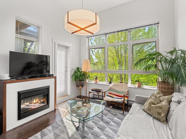 Apartment for sale in Surrey, South Surrey White Rock, 406 15988 26 Avenue, 263144071 | Realtylink.org