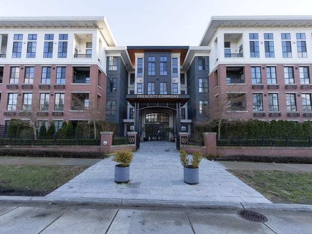 Apartment for rent in Surrey, South Surrey White Rock, 116 15138 34 Avenue, 263144097 | Realtylink.org