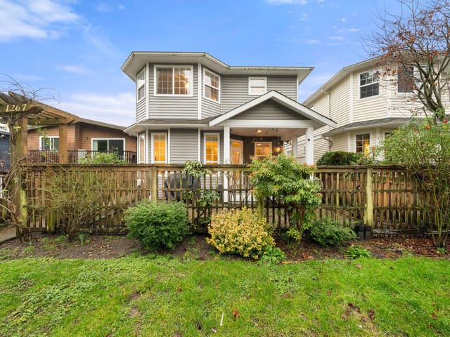 1/2 Duplex for sale in North Vancouver, North Vancouver, 1263 W 16th Street, 263144198 | Realtylink.org
