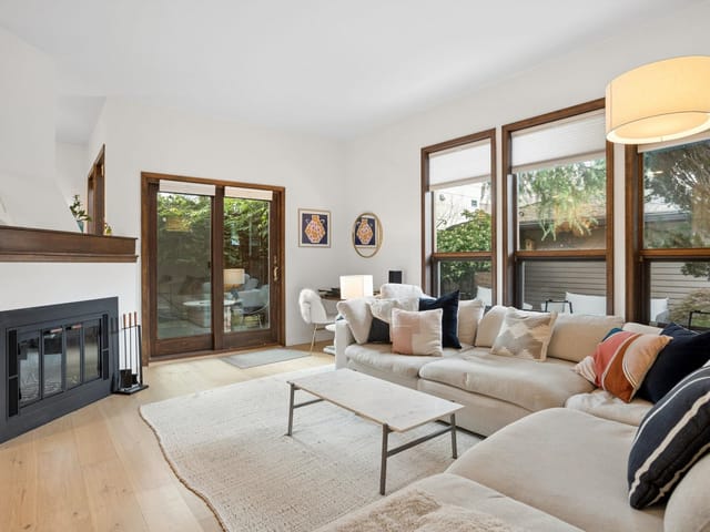 1/2 Duplex for sale in Vancouver, Vancouver West, 2421 Trafalgar Street, 263144212 | Realtylink.org