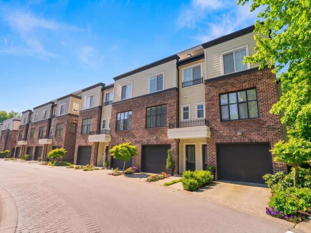 Townhouse for sale in Surrey, South Surrey White Rock, 2 15588 32 Avenue, 263144219 | Realtylink.org