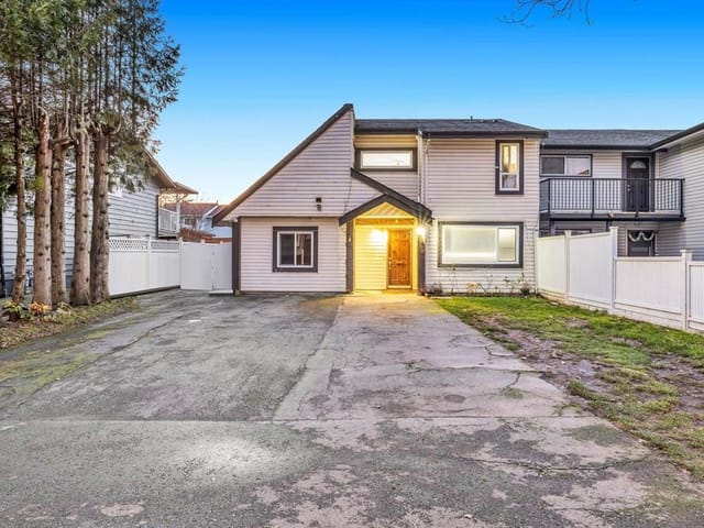 1/2 Duplex for sale in Surrey, Surrey, 7295 130a Street, 263144227 | Realtylink.org