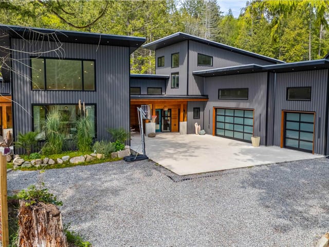 House for sale in Roberts Creek, Sunshine Coast, 3022 Green Way, 263144234 | Realtylink.org