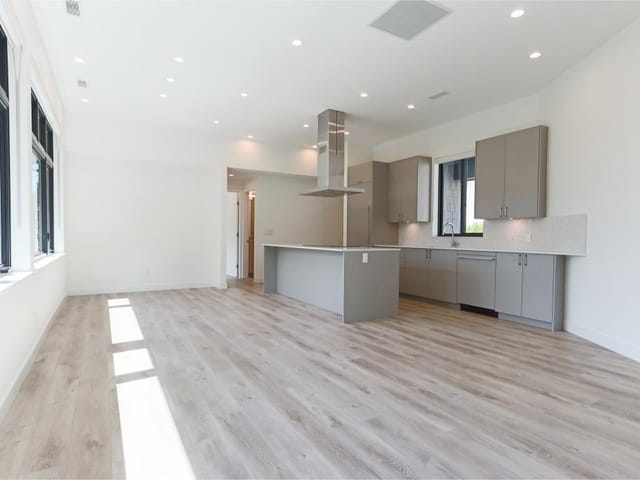 House for rent in North Vancouver, North Vancouver, 1123 East Keith Road, 263144275 | Realtylink.org