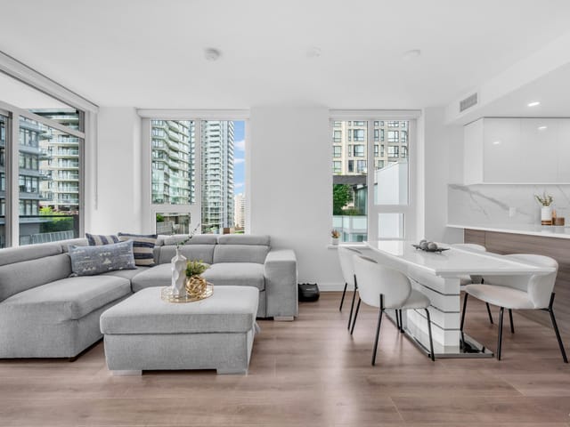Apartment for sale in New Westminster, New Westminster, 909 823 Carnarvon Street, 263144370 | Realtylink.org