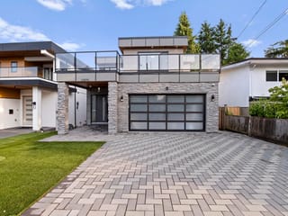House for sale in White Rock, South Surrey White Rock, 15890 Russell Avenue, 263144385 | Realtylink.org