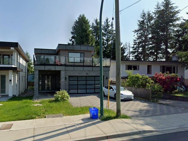 House for sale in White Rock, South Surrey White Rock, 15890 Russell Avenue, 263144385 | Realtylink.org