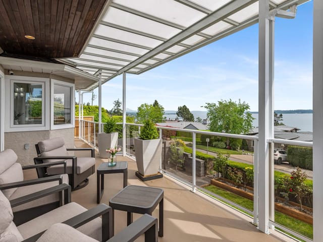 House for sale in White Rock, South Surrey White Rock, 14357 Sunset Drive, 263144394 | Realtylink.org
